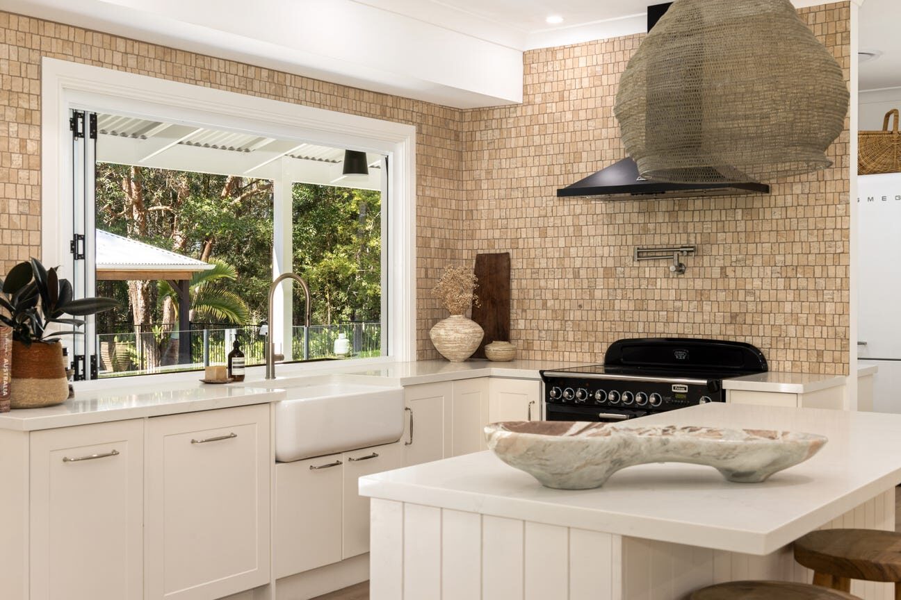 Falcon 900mm induction range and farmhouse sink