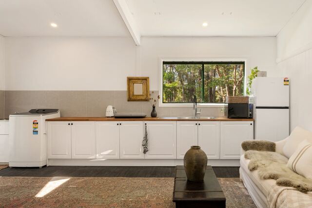Studio kitchenette
